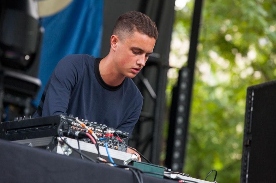 Reading and Leeds boss says Evian Christ 'not in a very good state' when detained.. vytm.in/i7IpAQ #music
