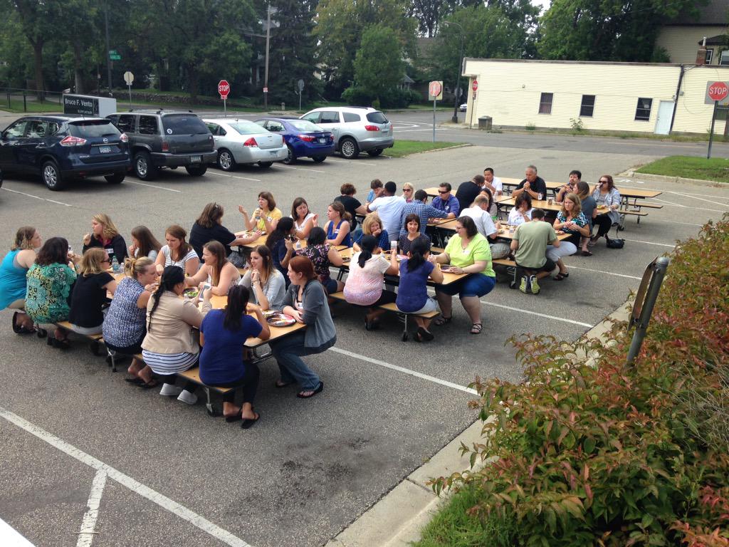 VentoElementary's tweet image. Tailgating Vento style!  Enhancing our system of collaboration for student success!