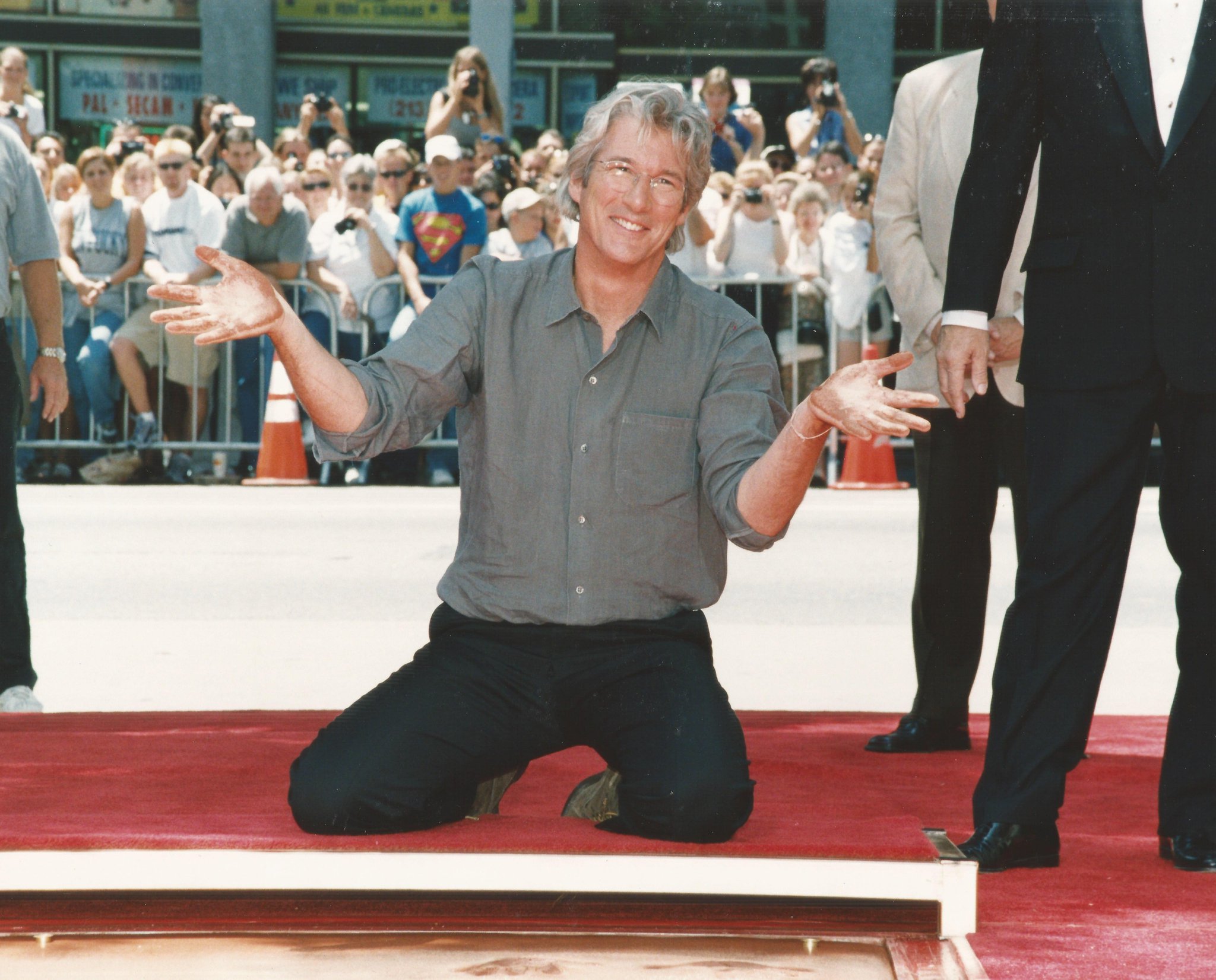 Happy birthday Richard Gere! Here\s a shot from his print ceremony in 1999. 