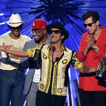 amandabarry51's tweet photo. Good night #MHL sweeties #Hooligans and #Mooligans sweet dreams! ๐๐ http://t.co/lwIi2PGvrs