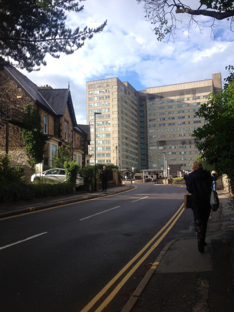 SheffMedelect's tweet image. A fresh yet sunny start to September #Royalhallamshire #sheffield