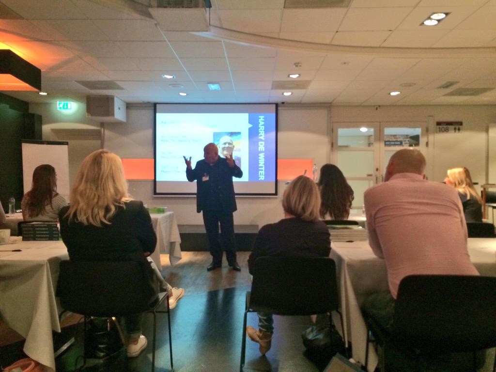 lindsay_louise's tweet photo. #YEP @MasterinEM Harry de Winter en Karlijn Eickmans trappen het nieuwe studiejaar af @AmsterdamArenA. Succes all! http://t.co/5vT8tJFYE8