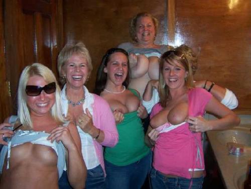 Amateur group street mom