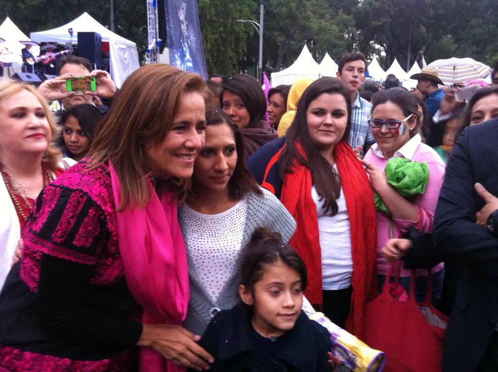 PAN_CDMX's tweet image. También nos acompaña @Mzavalagc en el #Aniversario76PAN festejemos juntos en el Ángel de la Independencia.