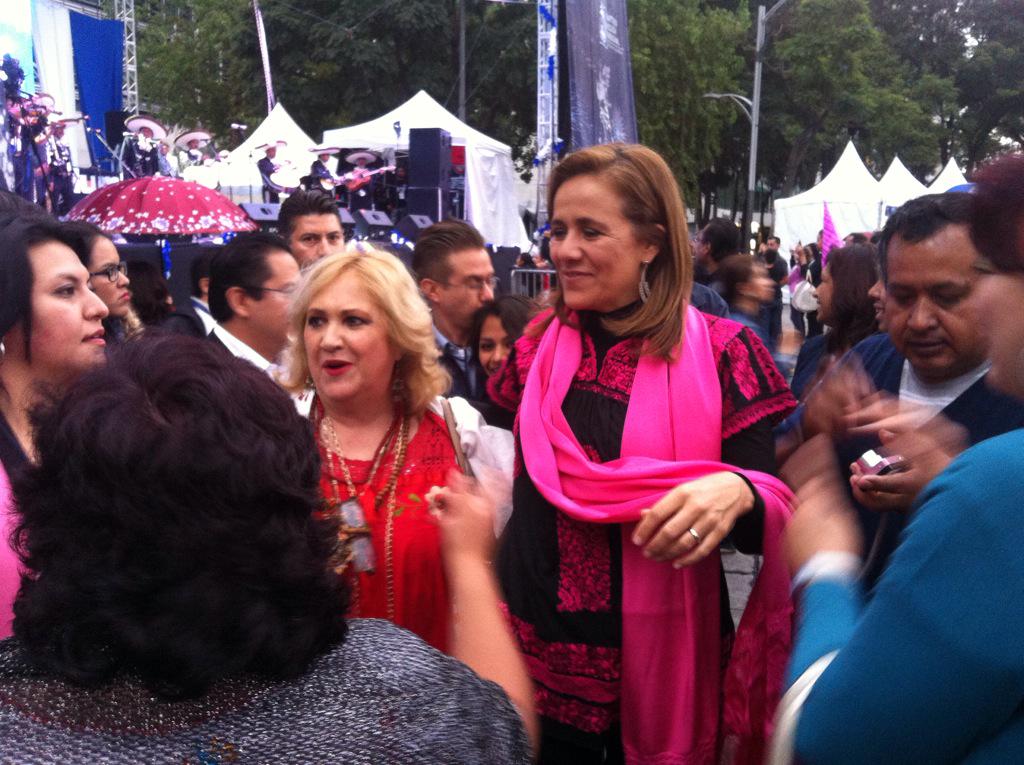 PAN_CDMX's tweet image. También nos acompaña @Mzavalagc en el #Aniversario76PAN festejemos juntos en el Ángel de la Independencia.
