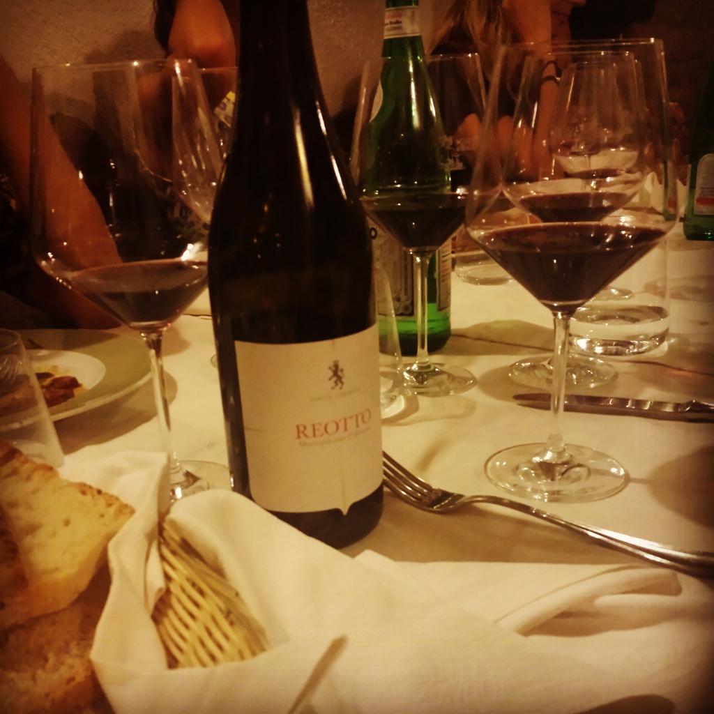 RelaxInVenice's tweet image. brunananni: RT giacomodignazio: #reotto #theredone #vino #rosso #montepulcianodabruzzo tenuteacquaviva #abruzzo #i…
