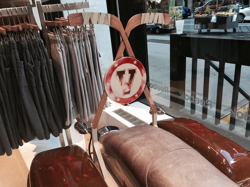 darrenrovell's tweet image. NHL motorcycle built by Orange County Choppers. On sale at NHL store in Manhattan for $100K