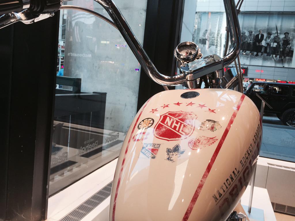 darrenrovell's tweet image. NHL motorcycle built by Orange County Choppers. On sale at NHL store in Manhattan for $100K