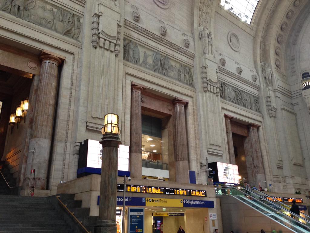 marco5891's tweet photo. #milano #station #italian #style #liberty #artdeco #d&amp;g http://t.co/9Sh0xnWEHy