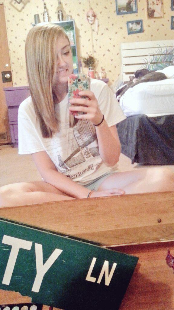 mistylane420's tweet image. Im just gonna cat today..#catflow #kittyvibes #noadultingallowed #positivevibes #goodvibetribe