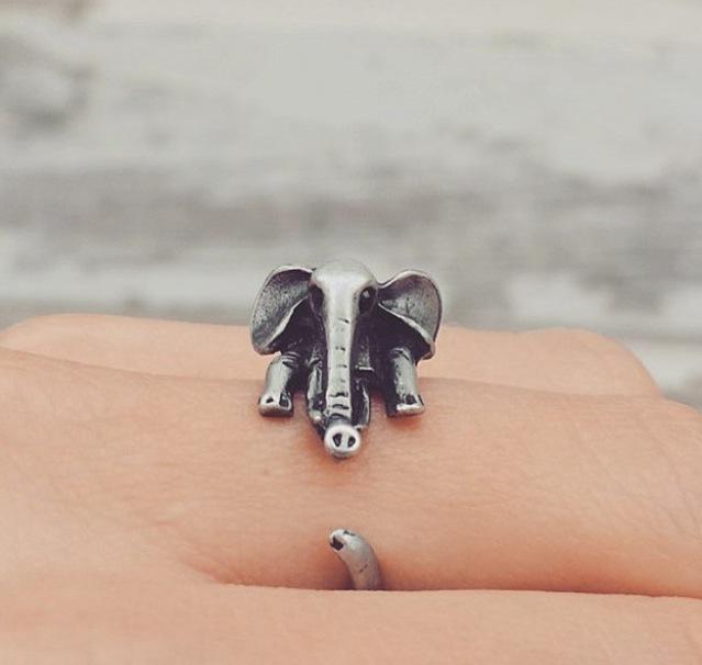 NotGirlyThingss's tweet image. New items available at stargazejewelry.com

Use promo code 'sns' for a discount on your whole order 

🌟💖💖🌟