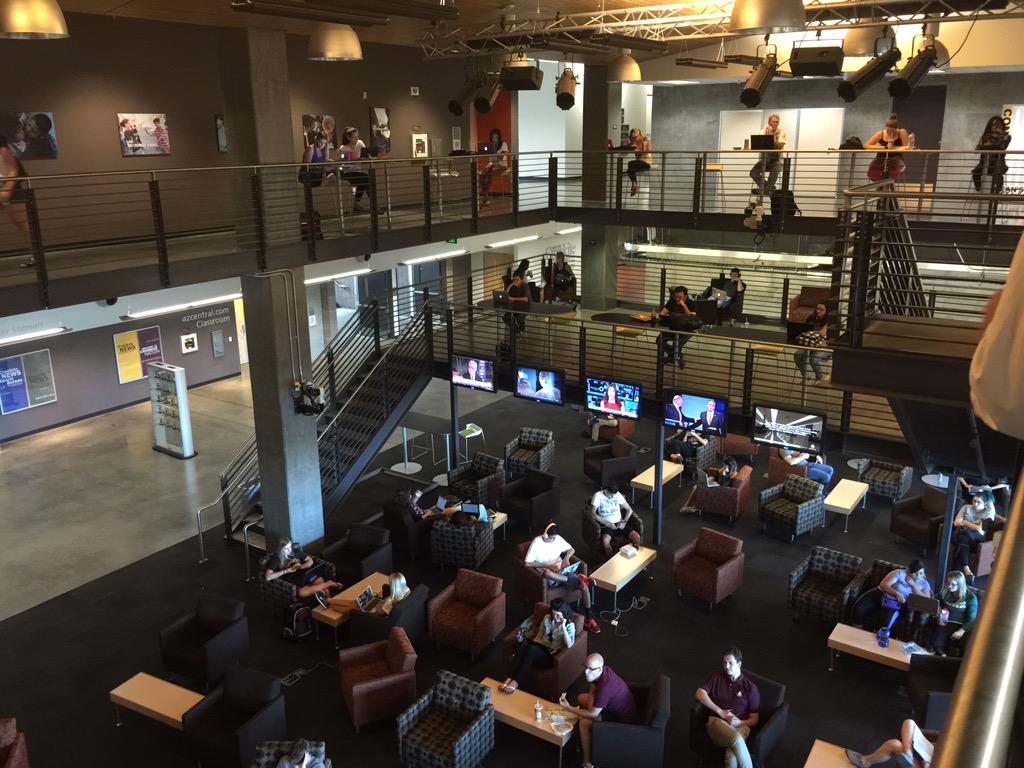 oflores's tweet photo. Amazing tour of @Cronkite_ASU! Awesome facility! It was a pleasure to meet the journalists of the future. #NPGDigital http://t.co/wXxVuakMxS