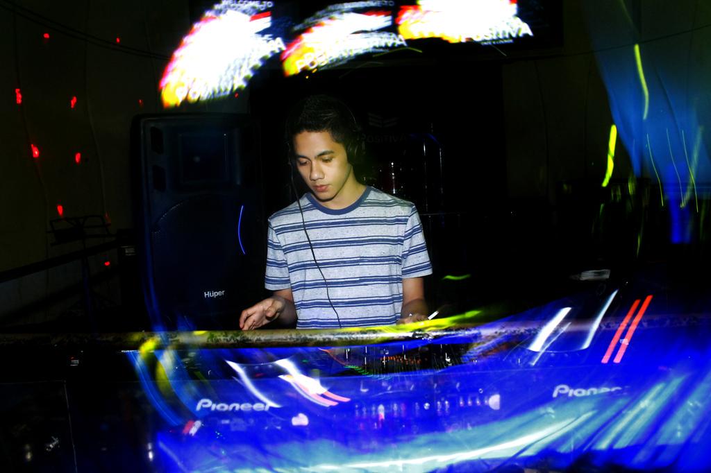 laskyofficial's tweet photo. The last dance @Rep_Positiva #openingset #latepost http://t.co/Z9iOv1lHgk