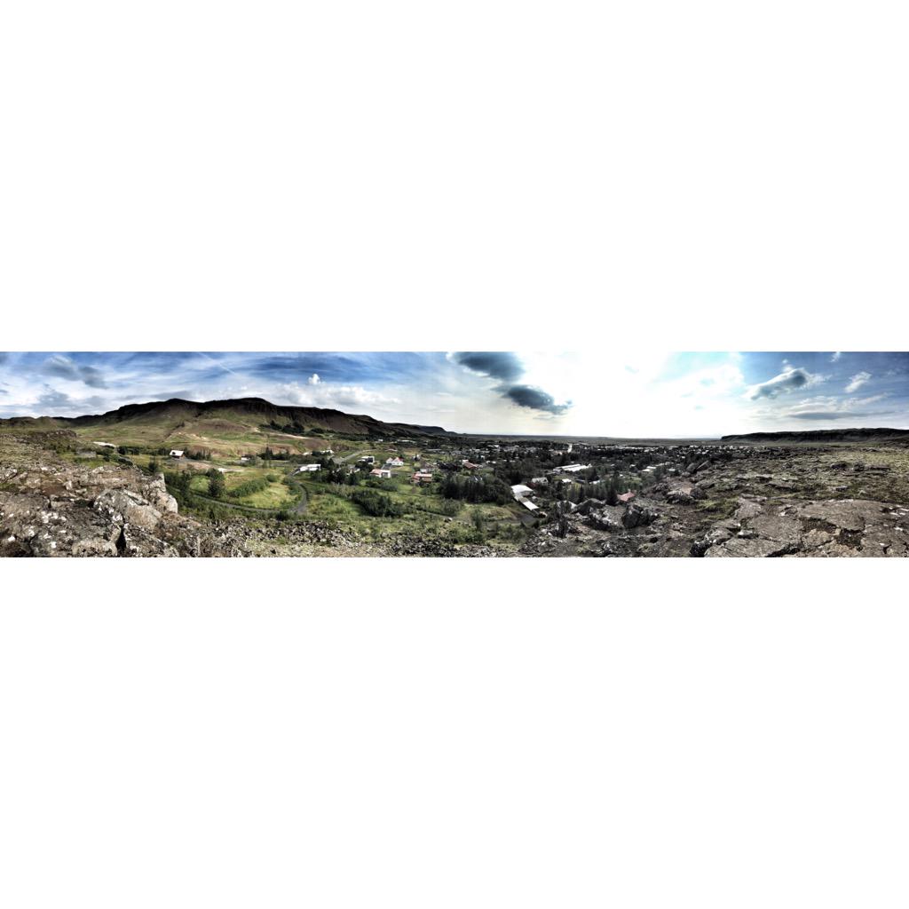 alexcevans84's tweet photo. Walking in Iceland today http://t.co/66uiY3QLb1
