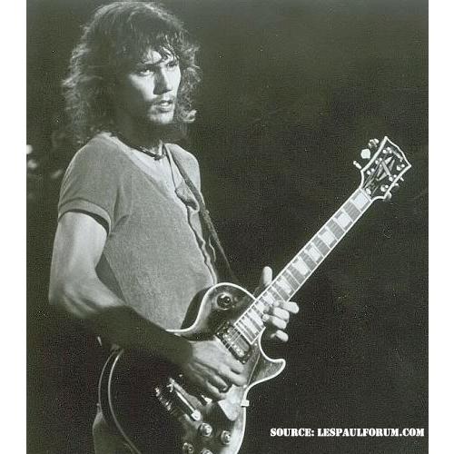 1949: Happy Birthday to Steve Gaines, gitaris Lynyrd Skynyrd yang tewas kecelakaan pesawat tahun 1977 