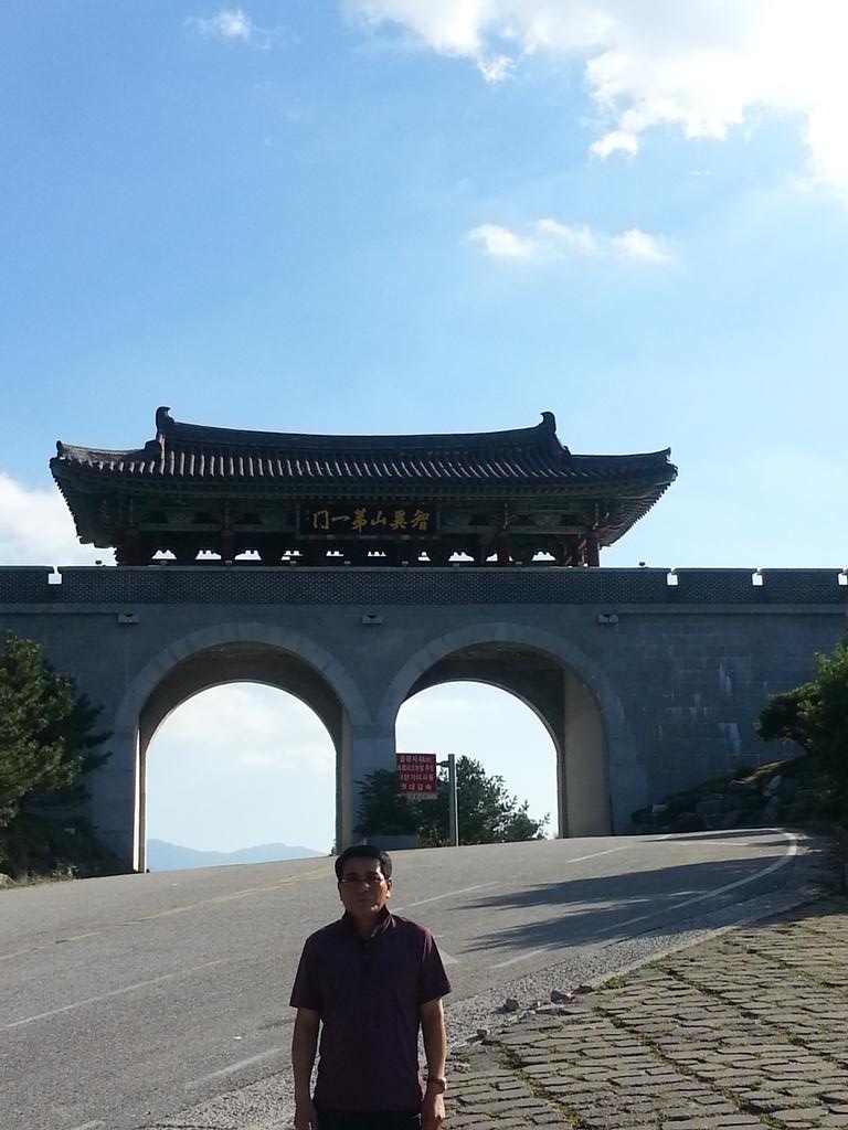 php5161's tweet image. "지리산 제일문" 
가을이 성큼 다가 왔군요~♡