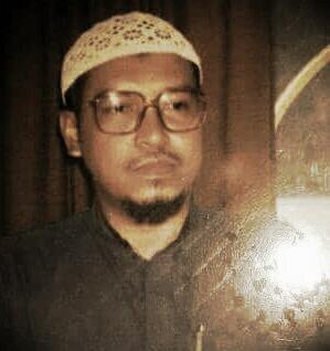 Bapak <a href="/SaidAqil/">Said Aqil Siroj</a> yang kami hormati, benarkah ini foto Bapak sewaktu muda?