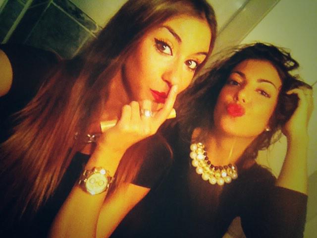 PsDevo's tweet photo. Buenas noches acurrucando a mi caracolita como no..🐚 te amo gorda💟 http://t.co/Nb45jZVEtj