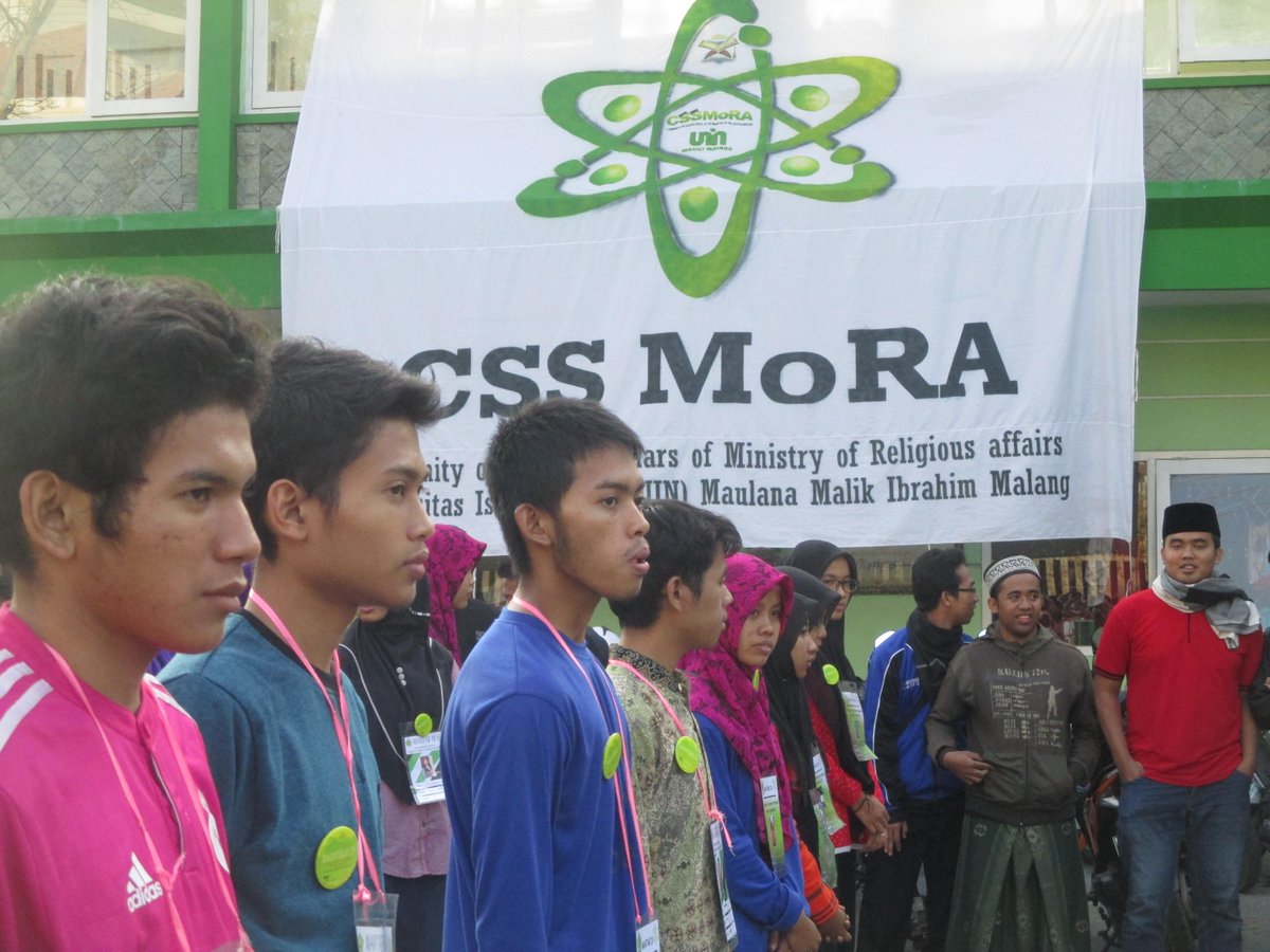 CSSMoRAMaliki's tweet photo. persiapan pembai'atan anggota baru cssmora uin malibra,,,
#mantab 4 http://t.co/huDEThzLZ6