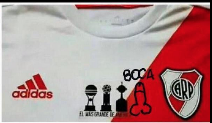 la12tuittera's tweet photo. Show de Parches para la camiseta de riBer http://t.co/nCy290JR4O
