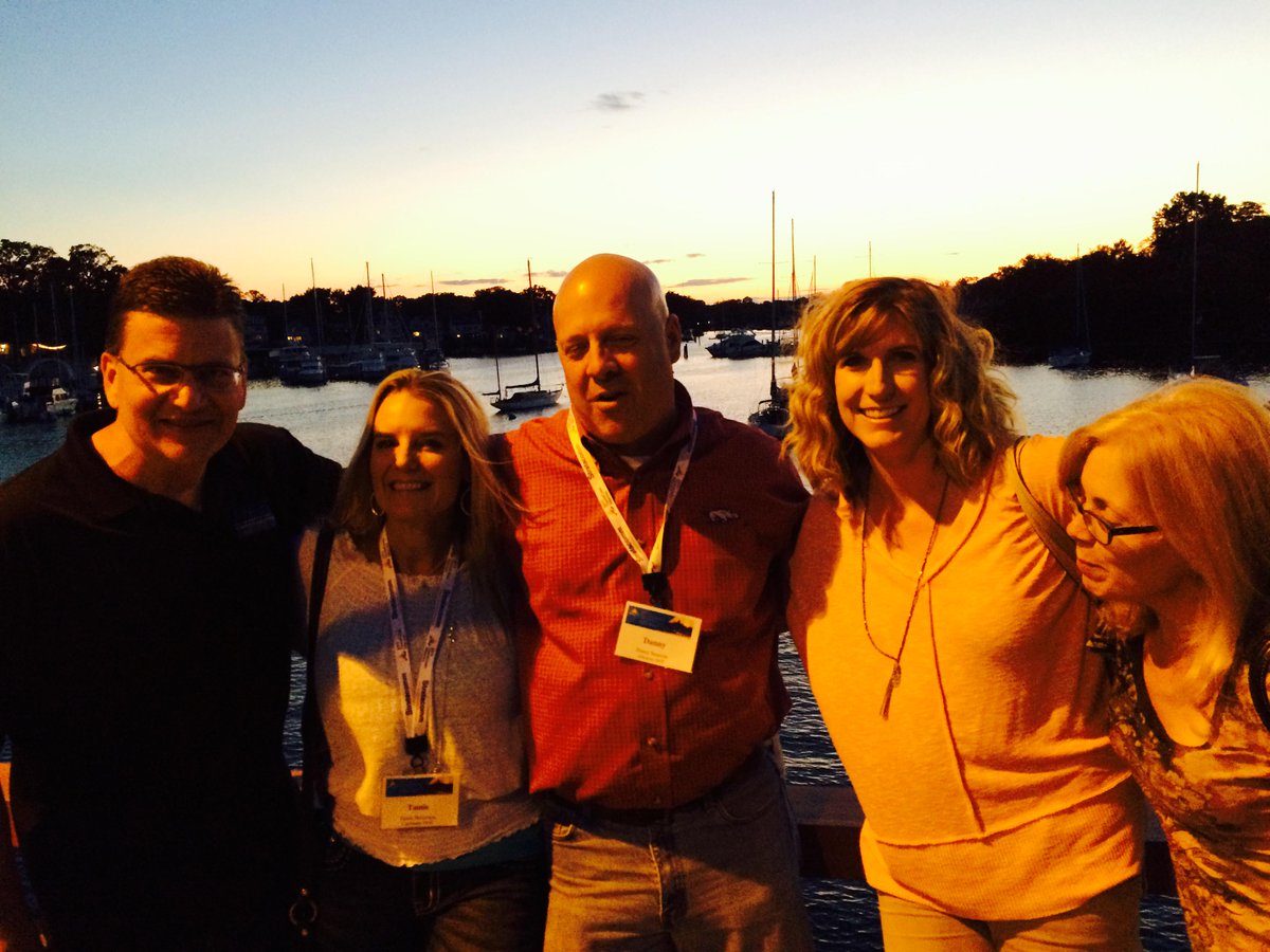 TonyIllia's tweet image. I enjoyed dinner with my Department of Transportation counterparts nationwide during the opening night of #TransComm