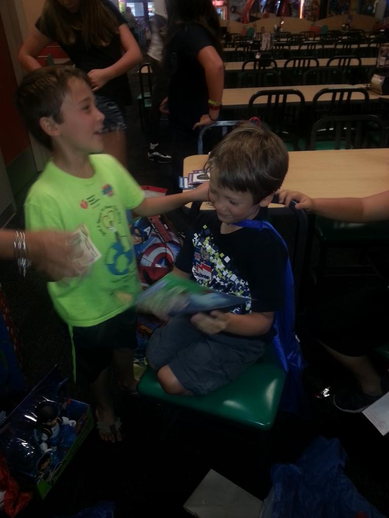 seedman34's tweet photo. Johns 6th birthday party http://t.co/F2w1vOcejs