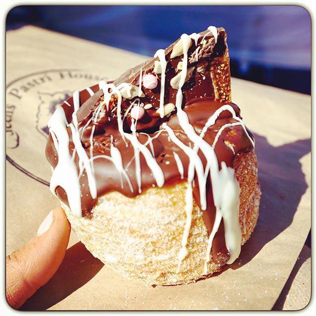Take a look at some of our fave pics you took over the weekend <a href="/smoothchocfest/">smooth choc fest</a> on.fb.me/1M5D3CO #cronut