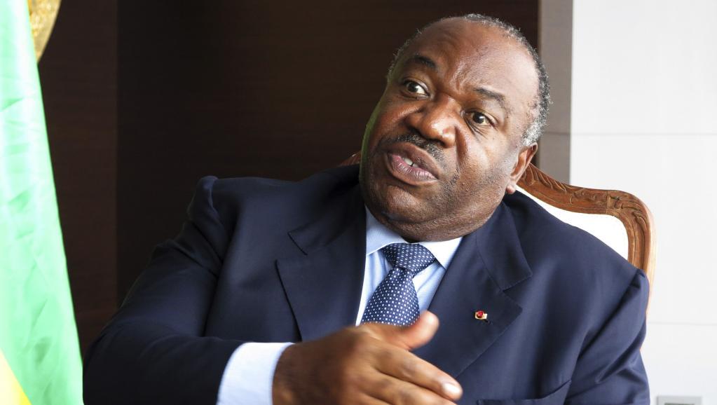 RFI's tweet photo. Remaniement ministériel difficile au Gabon: le plan B d'Ali Bongo http://t.co/Ziv6THTe6P http://t.co/2EYVWKixsJ