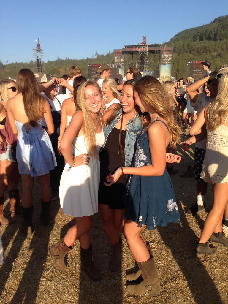 Happy birthday to this princess  love you so so much lil b  you rock for being 4 feet tall    