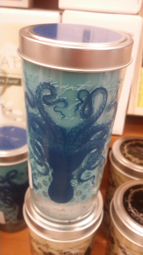 ACunningSpate's tweet photo. Babe! Look at the candles I found! @LycanPatron http://t.co/v1YzelQ8Eu