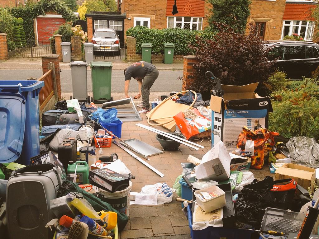 aggiesheppard's tweet image. First day back home and #operationdeclutter is in action !