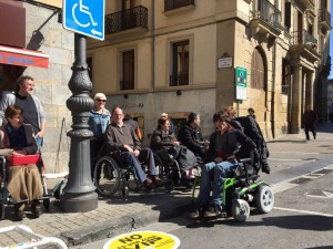 ONCE_oficial's tweet photo. Ya puedes pedir en la ONCE de Pamplona tu tarjeta de estacionamiento http://t.co/aR6g8asspw vía @Pamplonaactual http://t.co/TXSNhmvepq