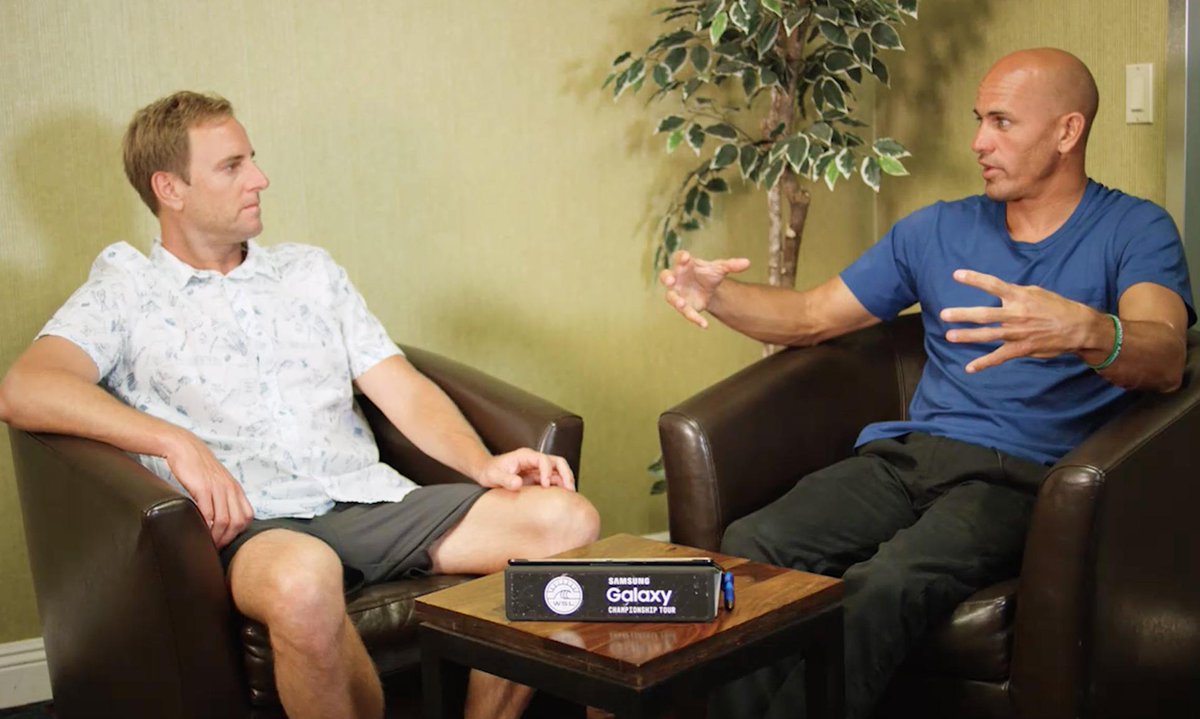 wsl's tweet photo. .@kellyslater &amp; Head Judge Break Down Attempted Air at the #HurleyPro: http://t.co/LeeSfZz55Z http://t.co/j9I0yszEXR