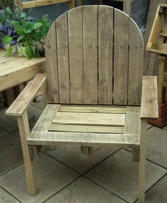 pallet4me's tweet image. Can you imagine reading a book on this #palletchair from @gibbsfurniture   ow.ly/SaEQr
