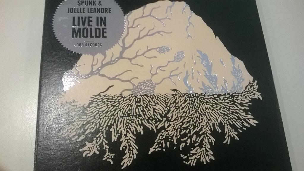 pachitomajazz's tweet image. ¿Qué puede salir de la escucha de estos dos discazos? Estén atentos a  @tomajazz próximamente en sus monitores...