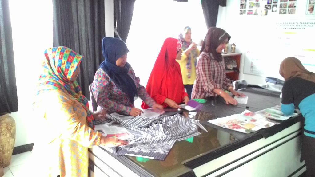 Ibu" dharma wanita DKP#nuju ngdamel Tas <a href="/DediMulyadi71/">Kang Dedi Mulyadi</a> <a href="/wankustiawan64/">Kustiawan</a> <a href="/Kaharti_PWK/">kaharti.purwakarta</a>