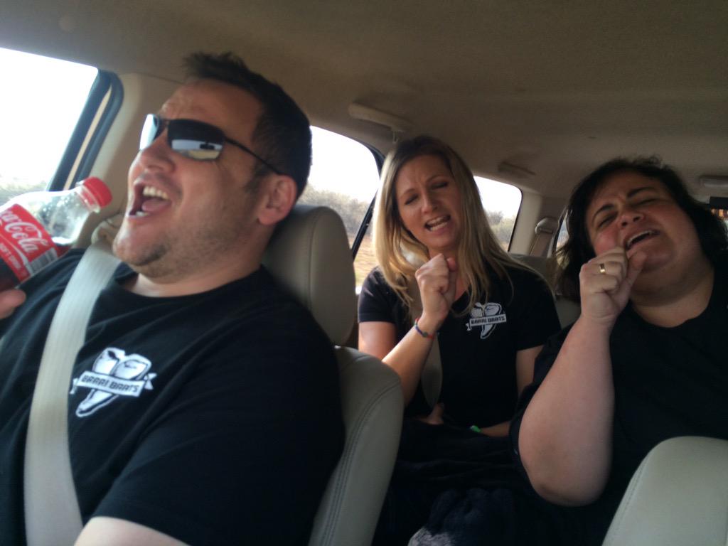 Kar-e-oke op pad Griekwastad toe. Wat doen almal. Tweet a car pic. <a href="/BraaiBrats/">Team Braai Brats</a> <a href="/braaitour/">braaitour</a>  #braaitour