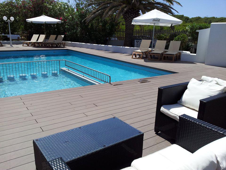 Si hoy no te apetece playa, quédate en la piscina 
facebook.com/apartamentoses…