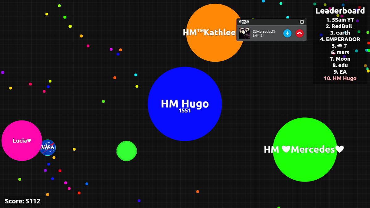 ESmaniaticos's tweet photo. un dia cualquiera jugando #Agar con el TAG HM y se une uno que no conocemos @Gabii_Habbo @LordHigoduHB http://t.co/D7c9zn2jof