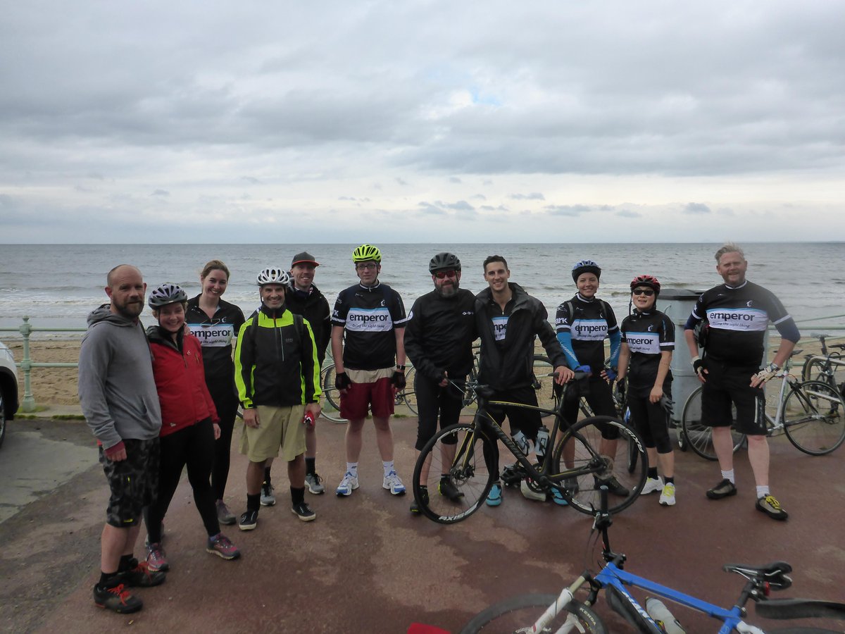 EmperorTalks's tweet photo. The Emperor Edinburgh team at the wet and windy finish line on Saturday #ec500 #cycling http://t.co/vWtbw2E9jR