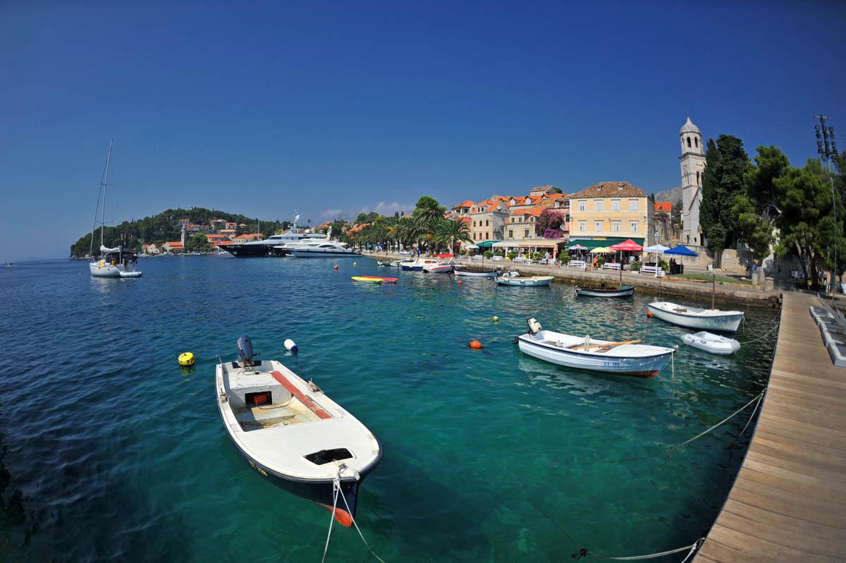 crossbordertour's tweet photo. #Cavtat the largest and the only urban centre in #Konavle http://t.co/2iiXM0dm3l