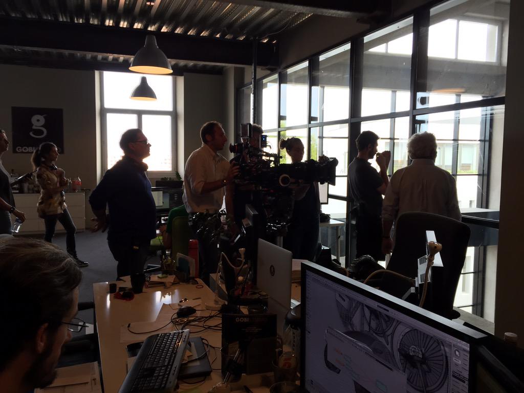 gobistudio's tweet photo. Silence ça tourne à @gobistudio pour @NetflixFR http://t.co/kRzrFq2THz