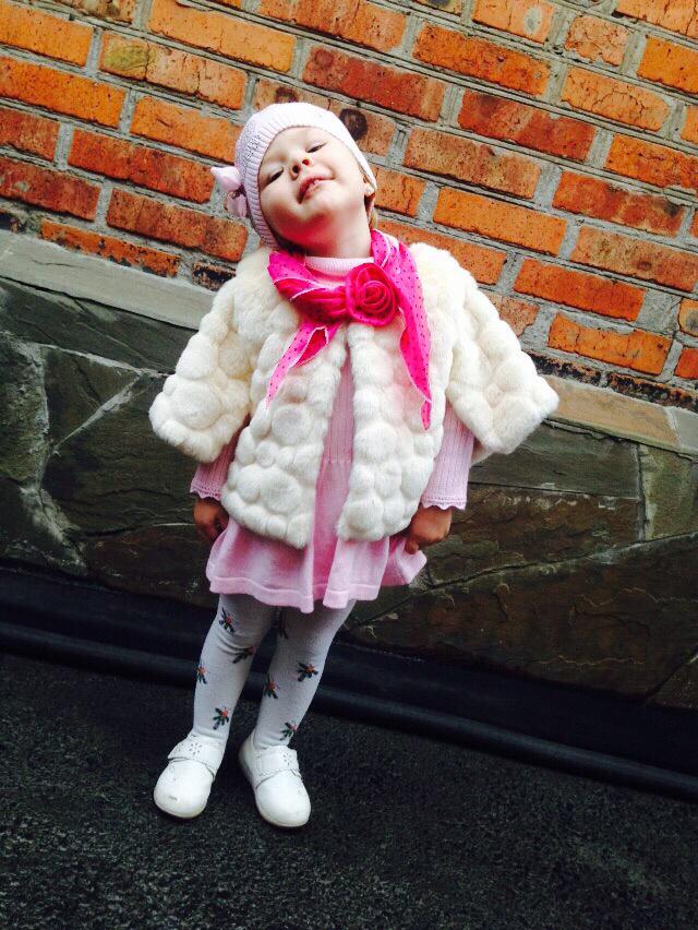 Lubaro161's tweet photo. Когда #дочабогиня не стоит это скрывать! Пусть и у вас будет прекрасное настроение;))) http://t.co/injDaS1ea1