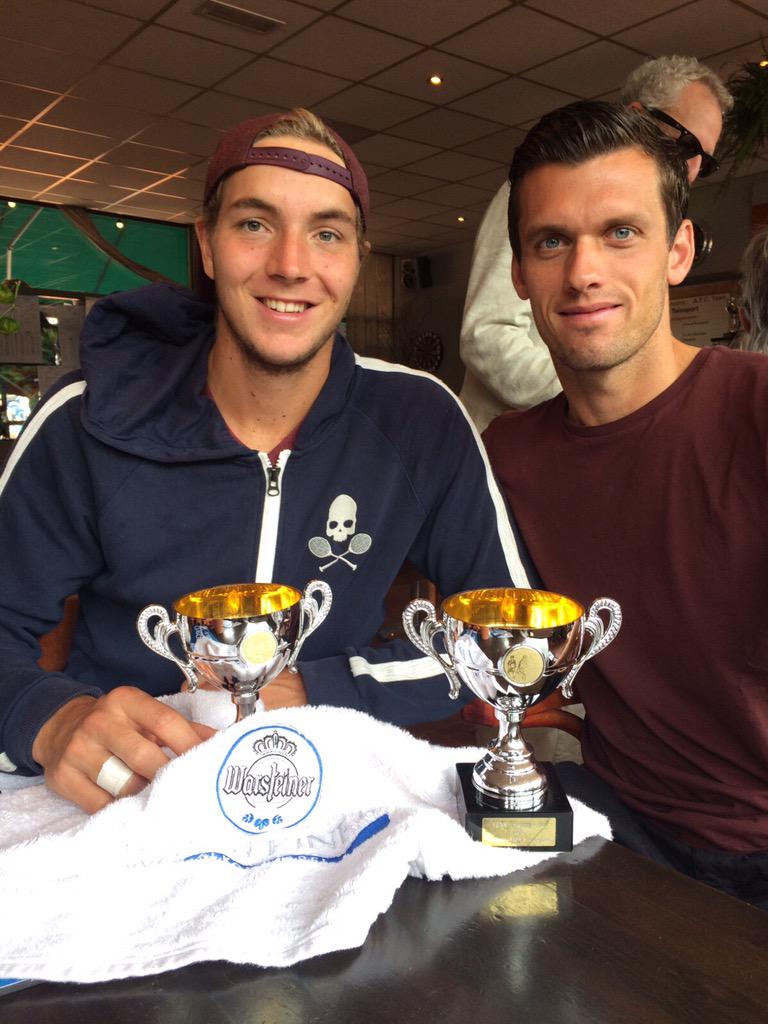 Thanks for the great week Tobi DoublesWinner <a href="/TobiKamke/">Tobias Kamke</a> <a href="/TEANtoptennis/">Tean International</a> <a href="/warsteiner/">Warsteiner</a> @IFSworld <a href="/babolat/">Babolat</a> <a href="/Hydrogenjeans/">Hydrogen</a>
