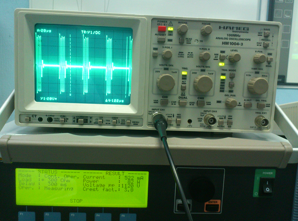 fisitronics's tweet photo. Midiendo las #señales de un #electrobisturi #electromedicina #biomedical #electronica #electronics http://t.co/E7k0F2EFT0