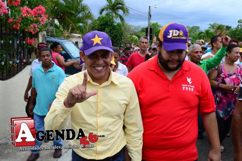 JulioMenaV's tweet photo. La Peña habló y confirmó quién será su representante en el Cabildo de SFM, la cra @MiledysNunez #Miledys2016 #EllaEs http://t.co/sh2GAs12Fv