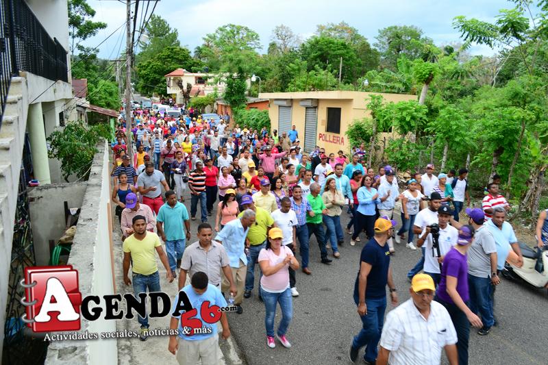 JulioMenaV's tweet photo. La Peña habló y confirmó quién será su representante en el Cabildo de SFM, la cra @MiledysNunez #Miledys2016 #EllaEs http://t.co/sh2GAs12Fv