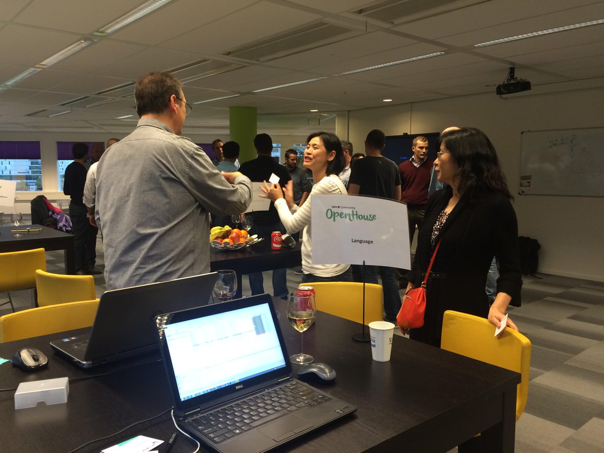 cromica_82's tweet photo. #SDL OpenHouse #questions, #language and wine http://t.co/x7uxWNXDEG #sdlopenx #studio2014 #studio2015 http://t.co/I6VxE5oLCP
