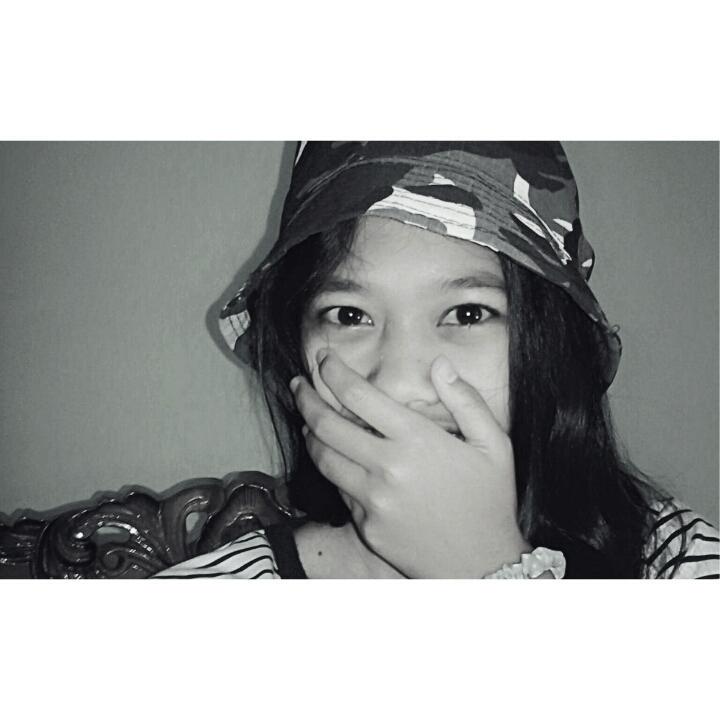 Orang yang paling aku sayangi :* gakan pernah ninggalin kamu ki