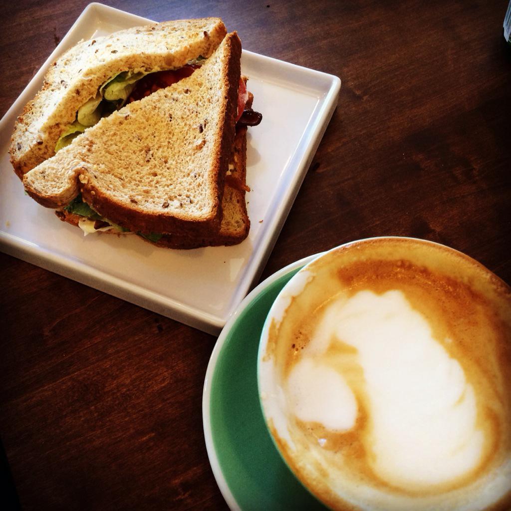 heathrowbaker's tweet photo. @mabelhood from @tinroof_cafe in #Erin, it makes my Monday manageable ๐ #eatlocal #hazelnutlatte #cometryone โ๏ธ http://t.co/ZAIugvbrp2